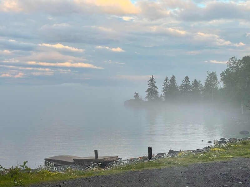 Photo of hollow rock shoreline