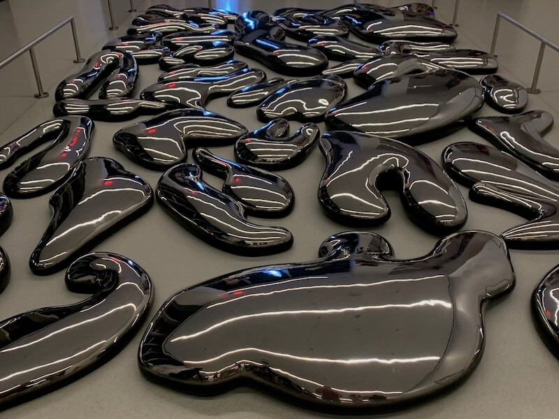 Photo of rock display in a new york museum